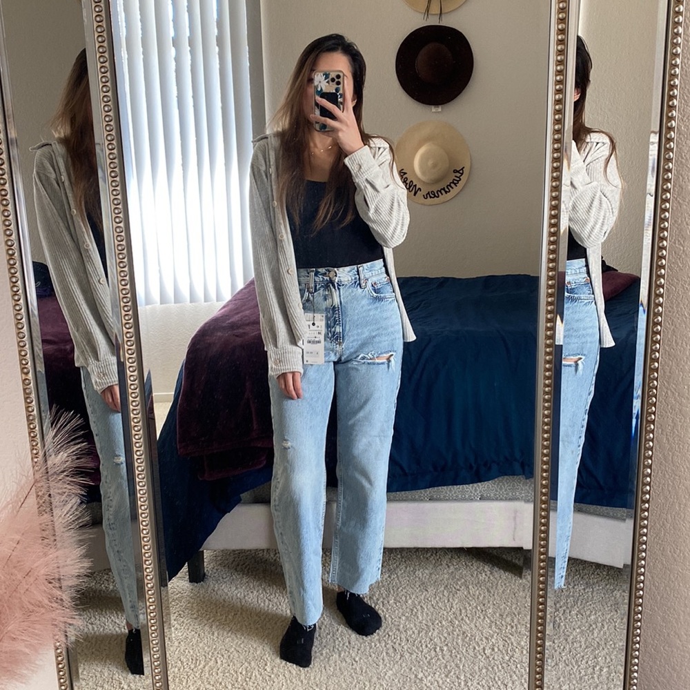 Zara Ripped The Pepper Mom Jeans